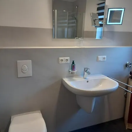 Cafe Und Ringer Guest house