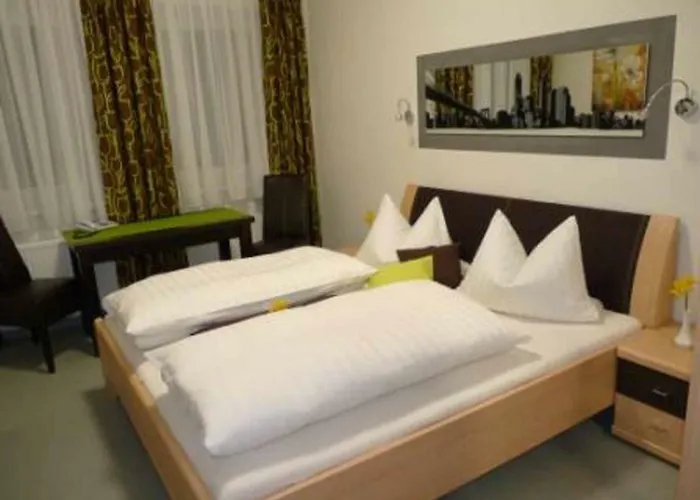 Πανσιόν Cafe Und Ringer